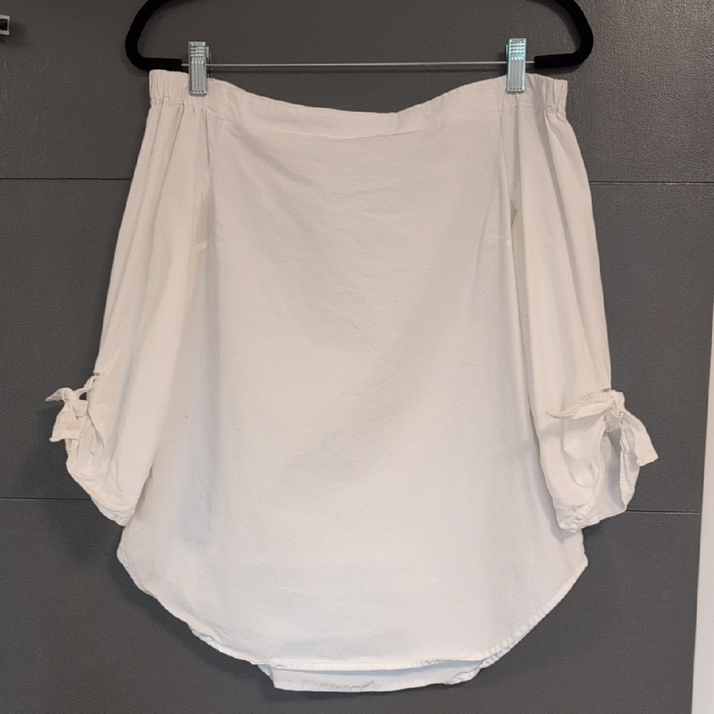 Babaton White Off-Shoulder Blouse